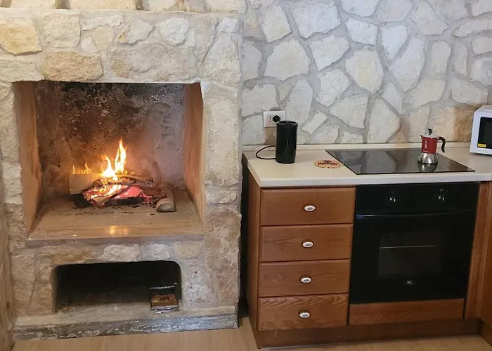 La Finestra Su Terme * Пополи